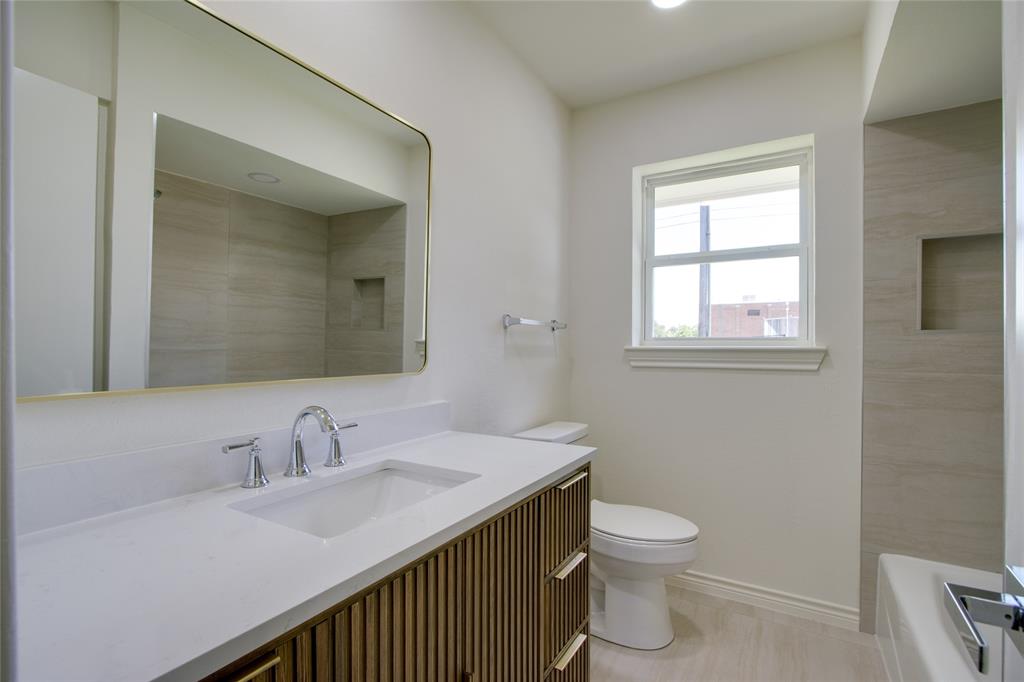 418 Frances Way Property Photo 21