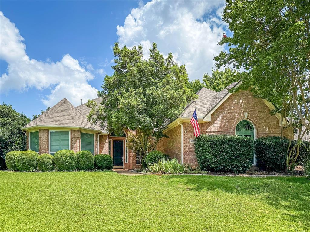 920 Midland Creek Drive Property Photo 1