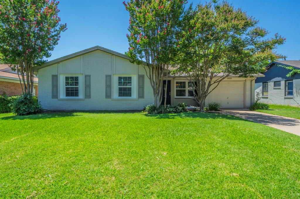 13525 Mount Castle Drive Property Photo 1