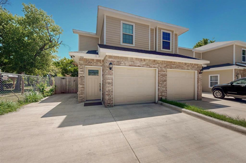 1703 Ash Crescent Street Property Photo 1