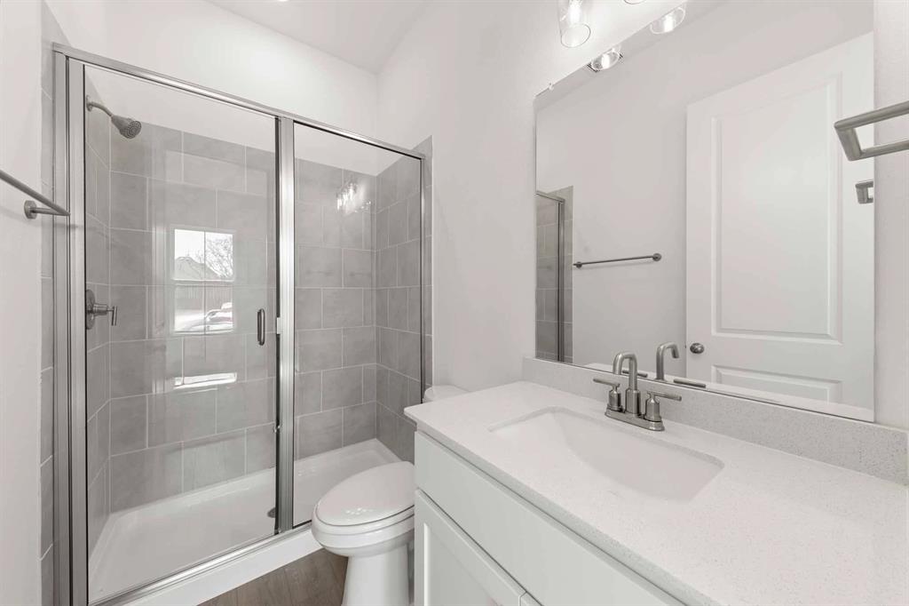 1021 Golden Galaxy Property Photo 8