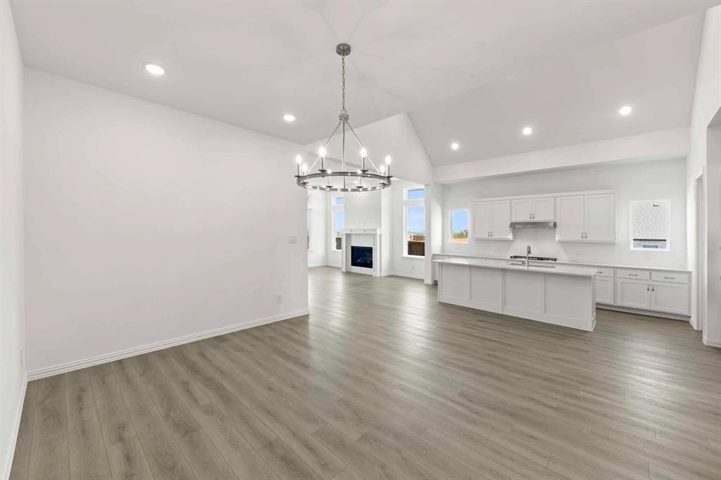 1021 Golden Galaxy Property Photo 13