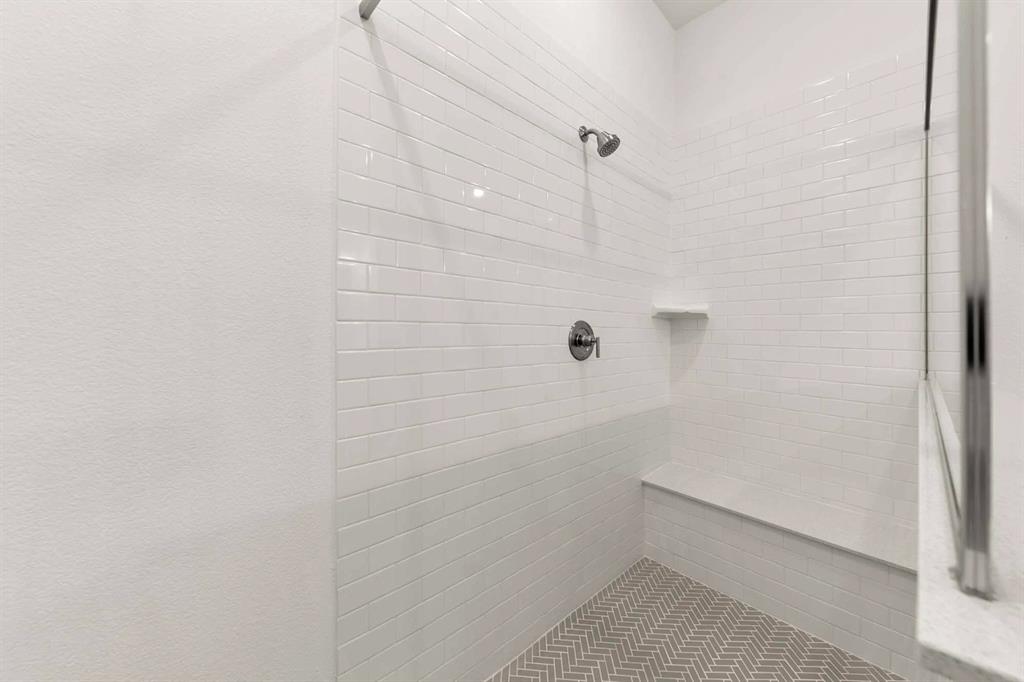 1021 Golden Galaxy Property Photo 20