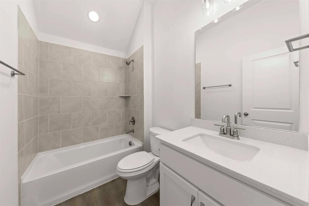 1021 Golden Galaxy Property Photo 23