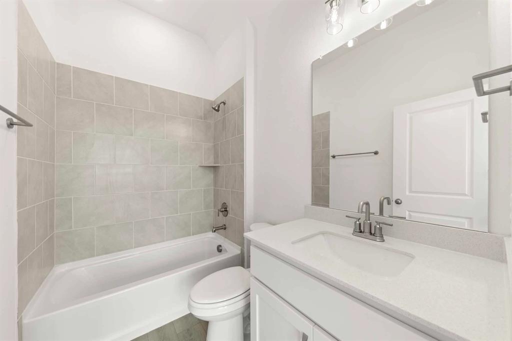 1021 Golden Galaxy Property Photo 24