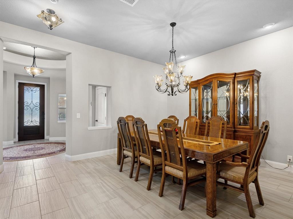 1104 Canterbury Lane Property Photo 7