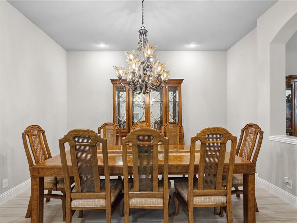 1104 Canterbury Lane Property Photo 8