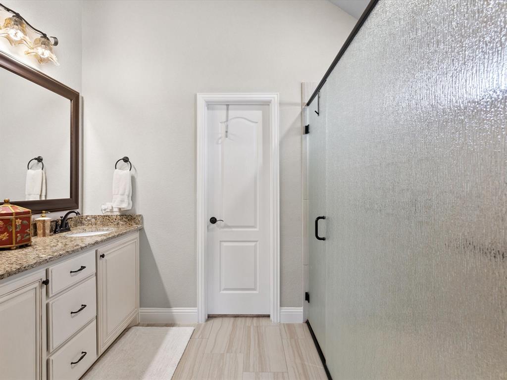 1104 Canterbury Lane Property Photo 13