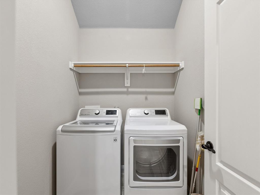 1104 Canterbury Lane Property Photo 20