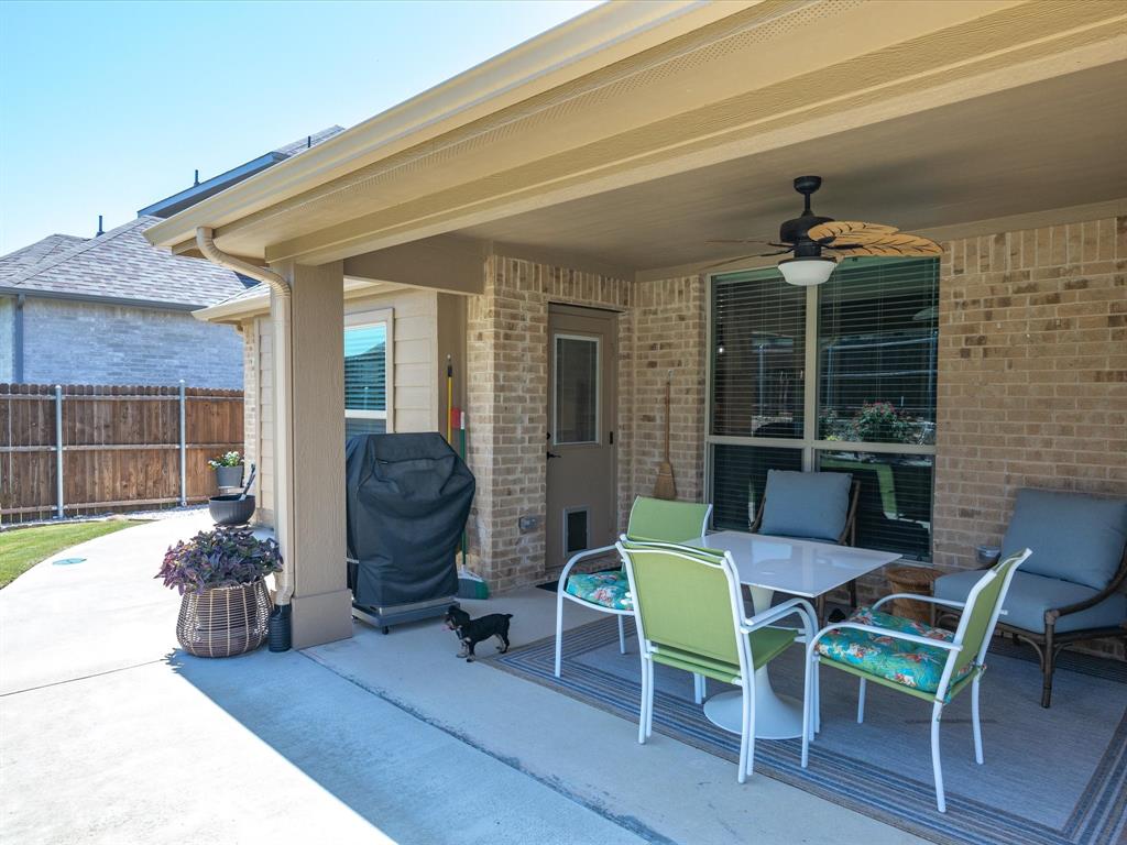 1104 Canterbury Lane Property Photo 36