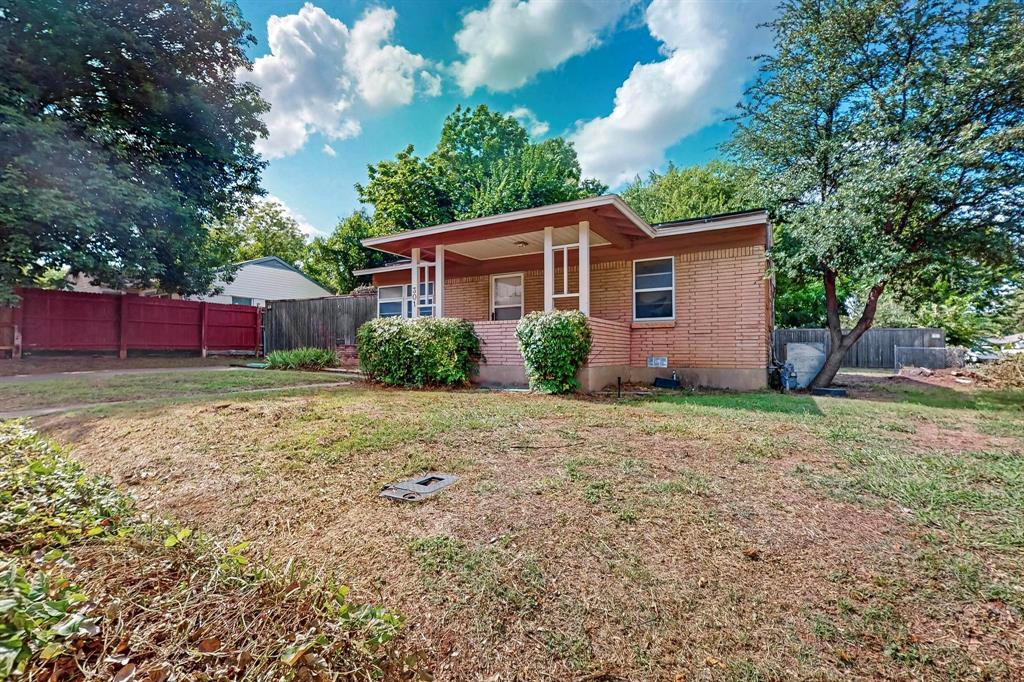 301 W Vilbig Street Property Photo 1