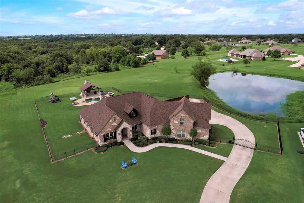 3132 Greenwood Circle