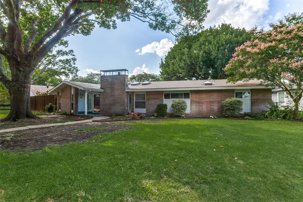 920 Blue Lake Circle Property Photo 1