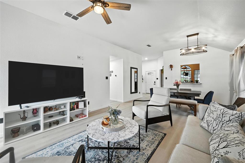 1063 Roundrock Drive Property Photo 1