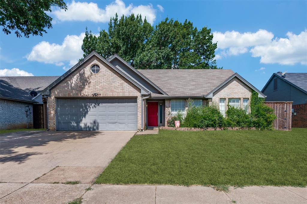 4204 Glen Hollow Circle Property Photo 1