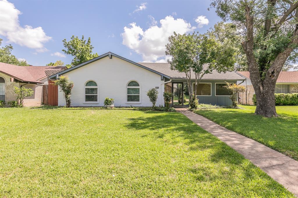 2302 Richwood Drive Property Photo 1