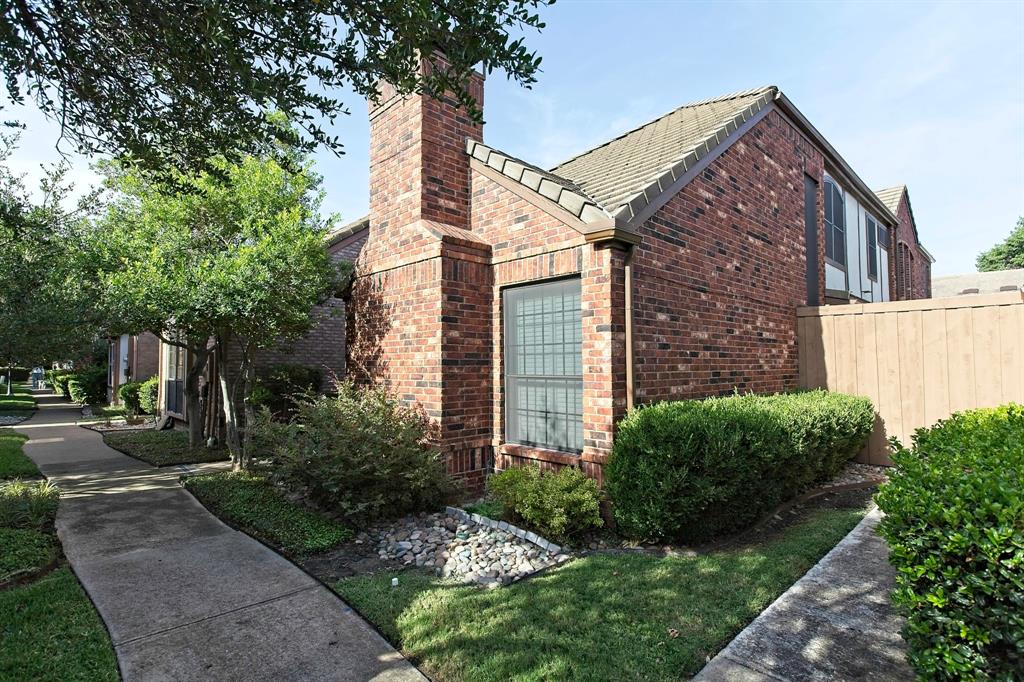 17007 Vinland Drive Property Photo 1