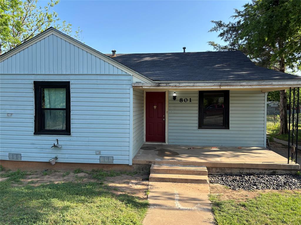 801 S 17th Street Property Photo 1