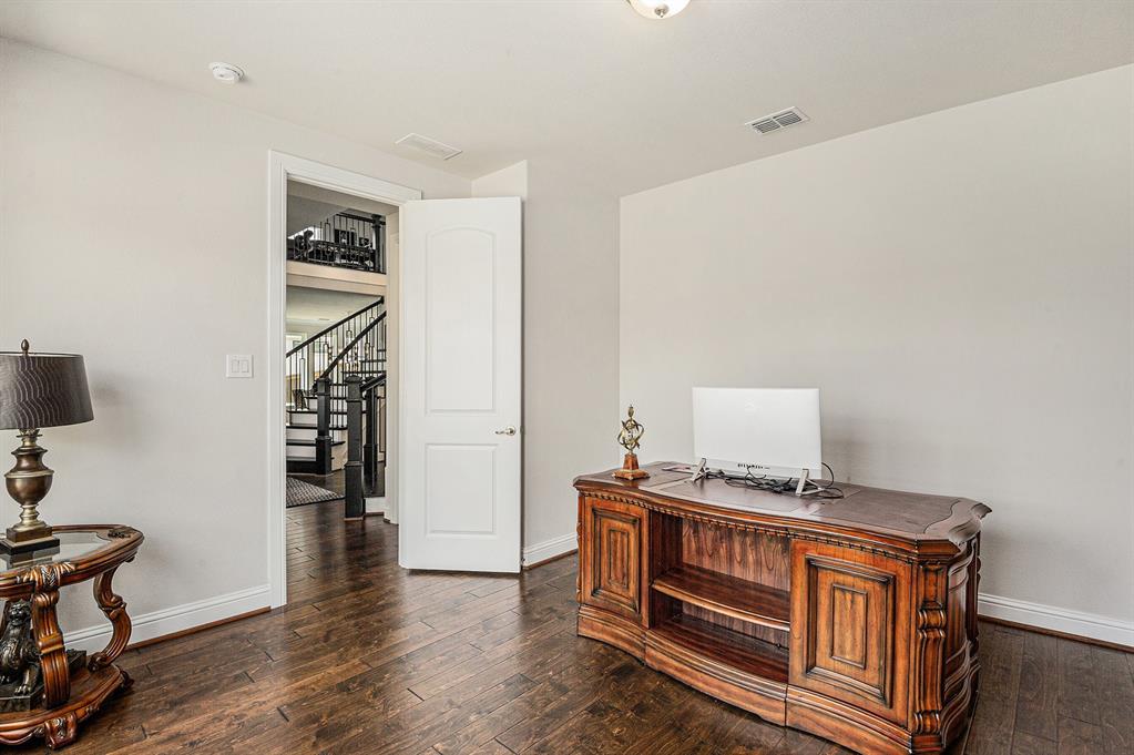 1715 Cedar Bluff Parkway Property Photo 9