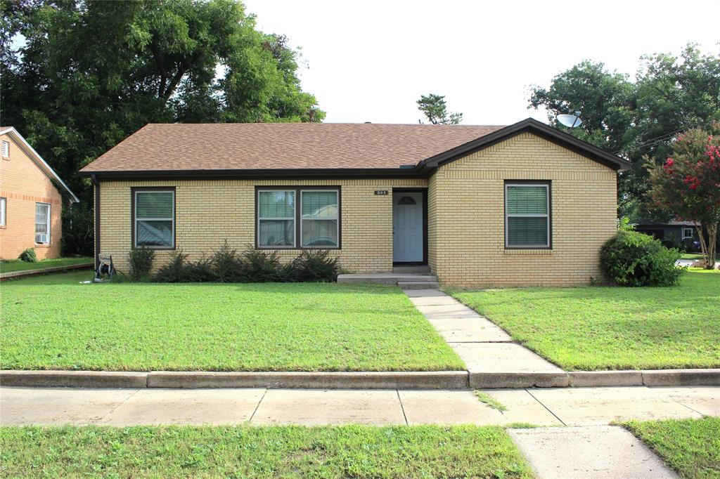 304 W Live Oak Street Property Photo 1