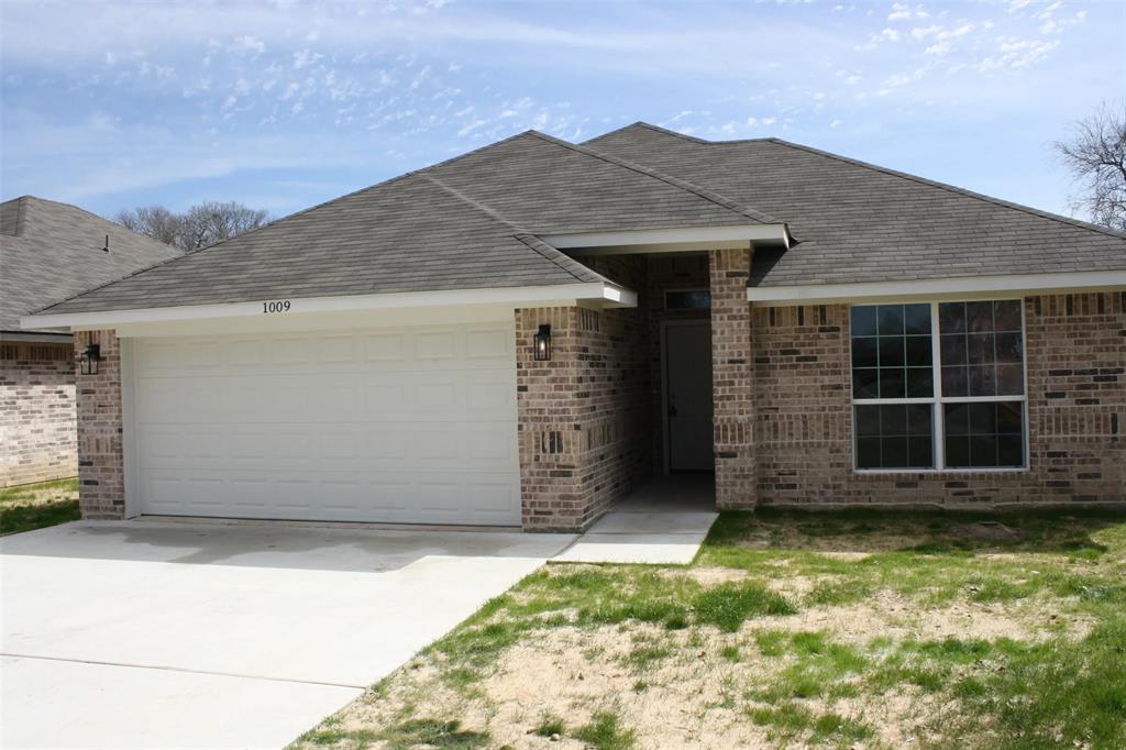1021 Hooks Avenue Property Photo 1