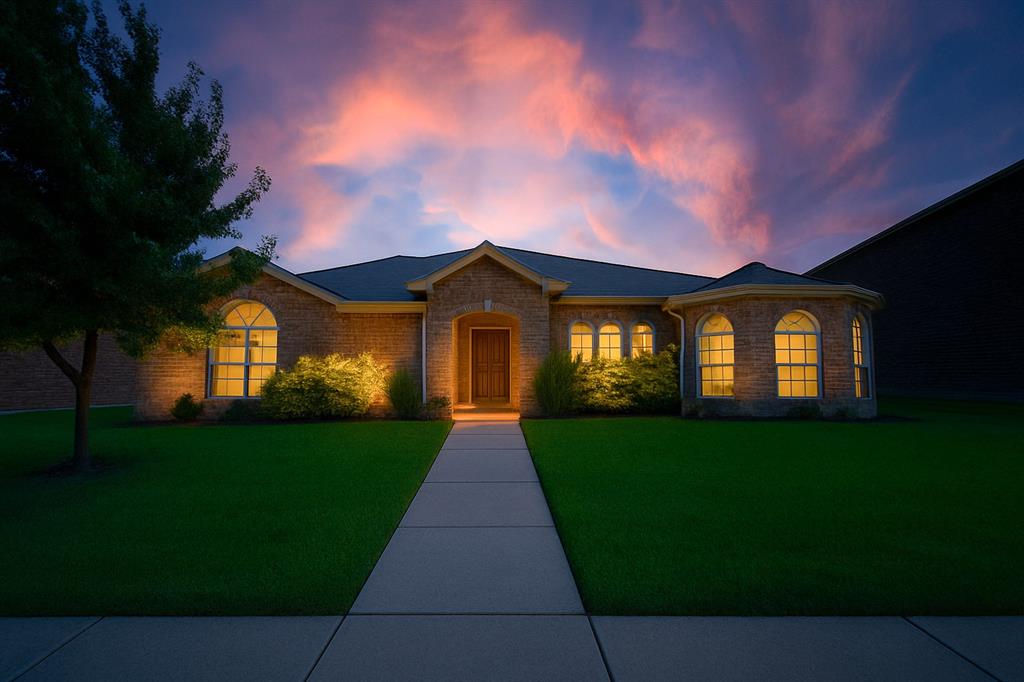 2308 Redwood Drive Property Photo 1