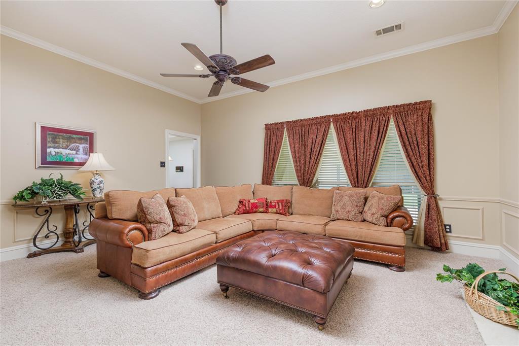 435 Bradshaw Street Property Photo 6