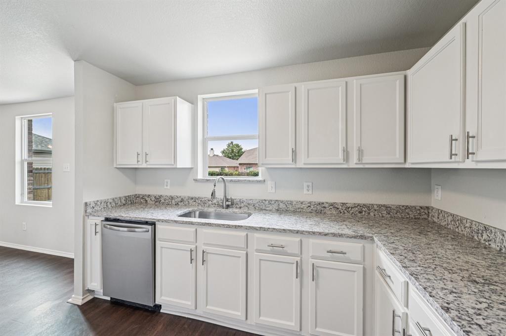 2825 Desert Drive Property Photo 20