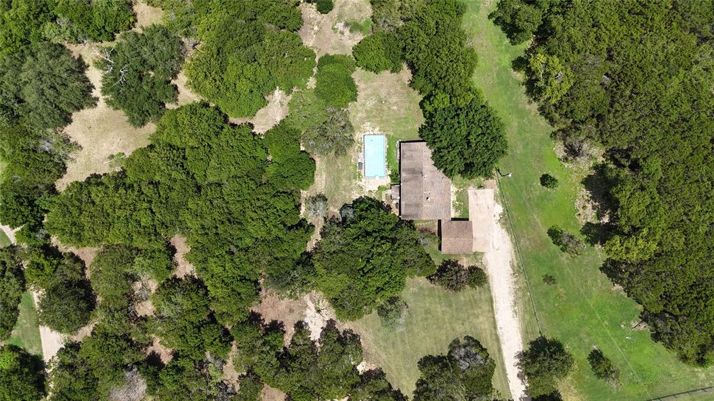 228 County Road 3580 Property Photo 1