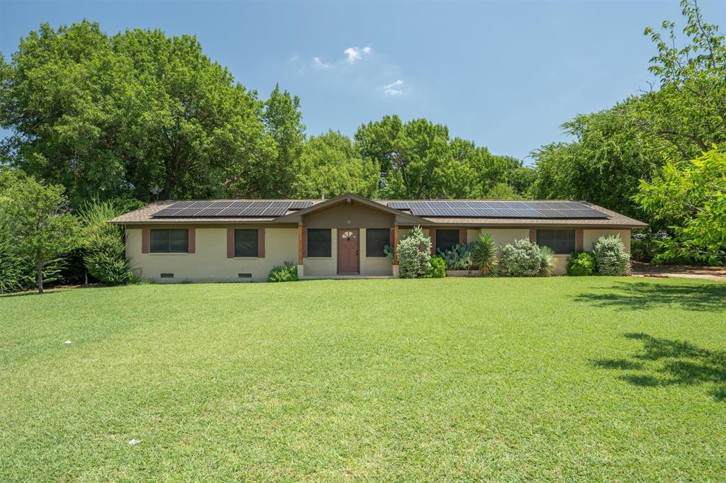 3720 N Elm Street Property Photo 1
