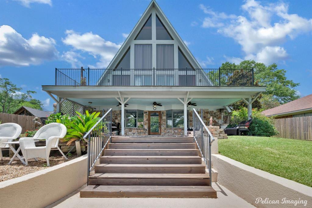 5221 S Lakeshore Drive Property Photo 1