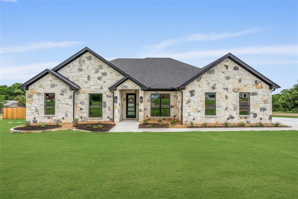 301 Canyon Oaks Circle Property Photo 1