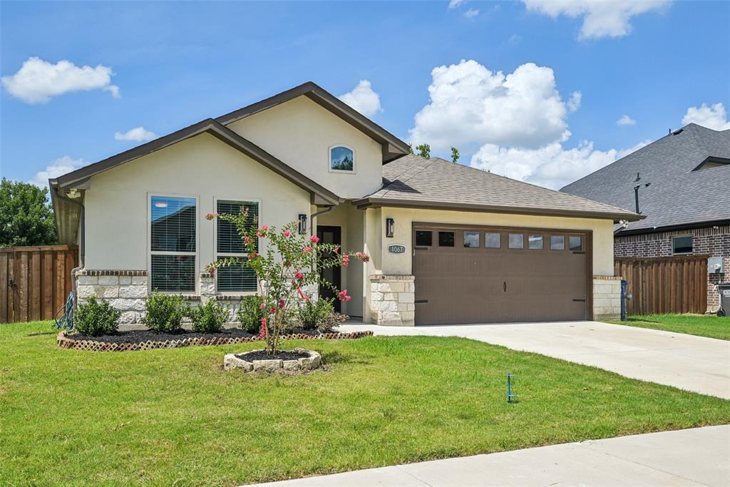 1067 Lake Trail Property Photo 1