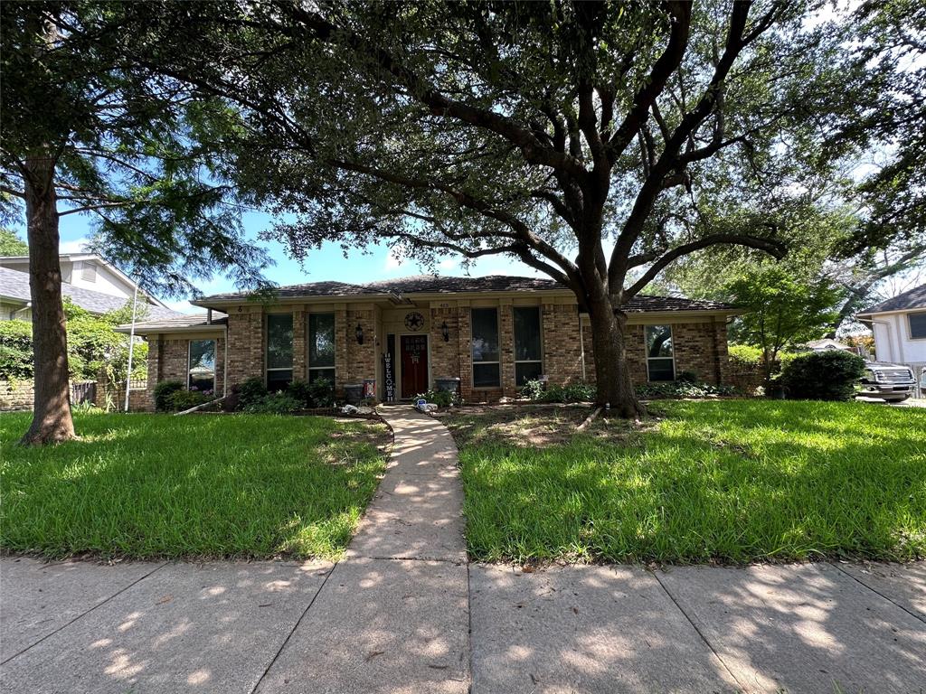 413 Blue Jay Court Property Photo 1