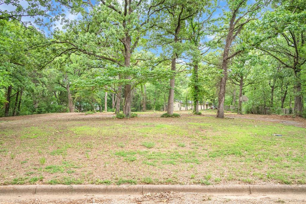 1106 Woodland Drive Property Photo 1