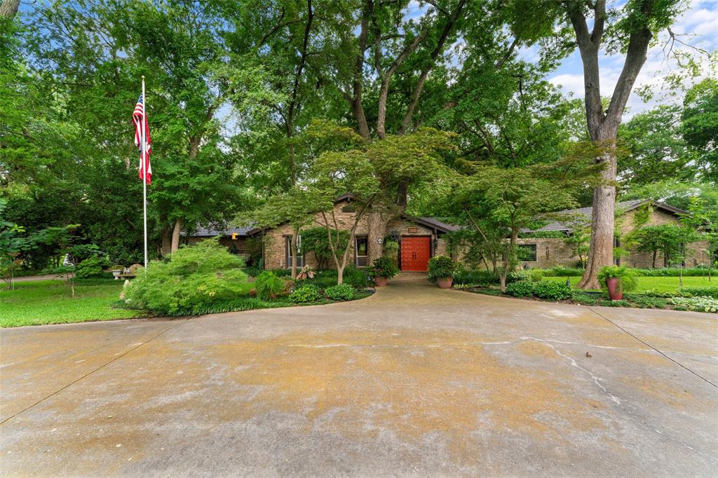 1110 Green Valley Property Photo 1