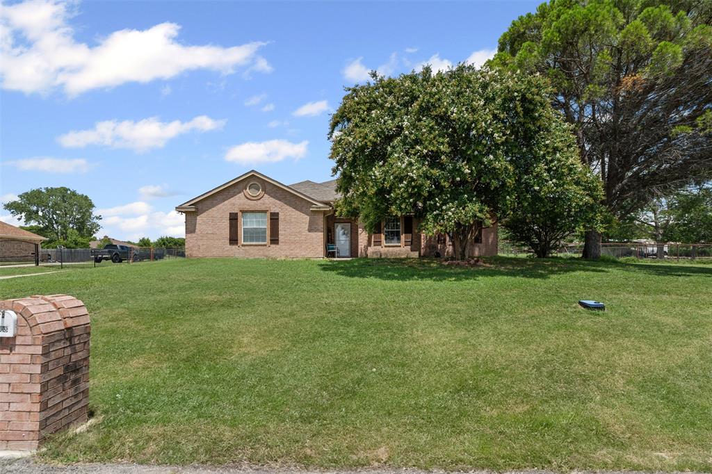 108 Lori Drive Property Photo 1