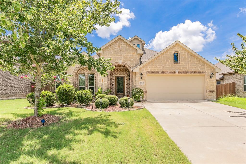 4010 Knightsbridge Lane Property Photo 1