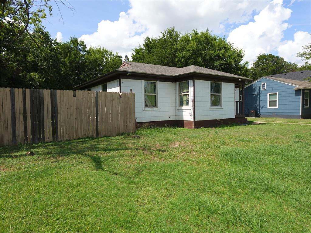 4912 Almena Road Property Photo 1