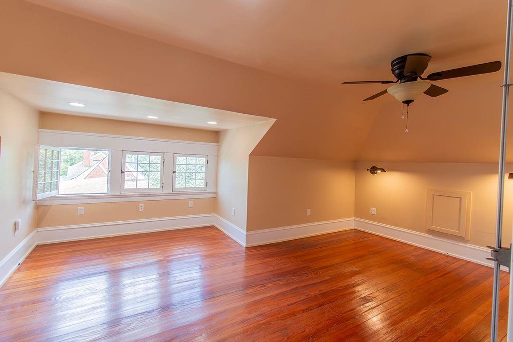 2420 Colcord Avenue Property Photo 36