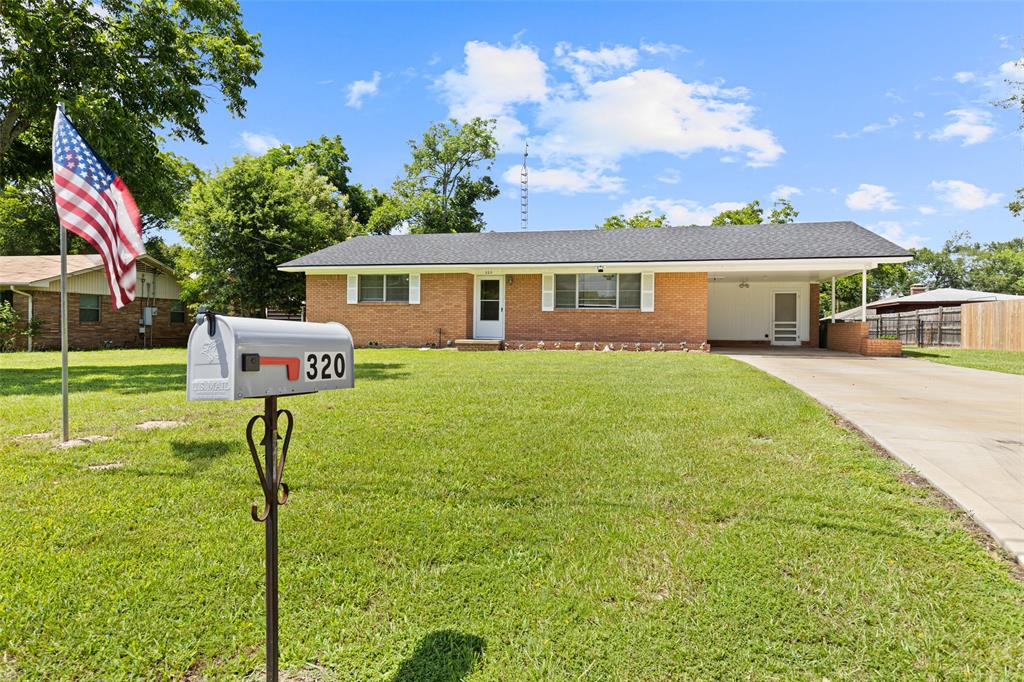 320 Nuss Drive Property Photo 1