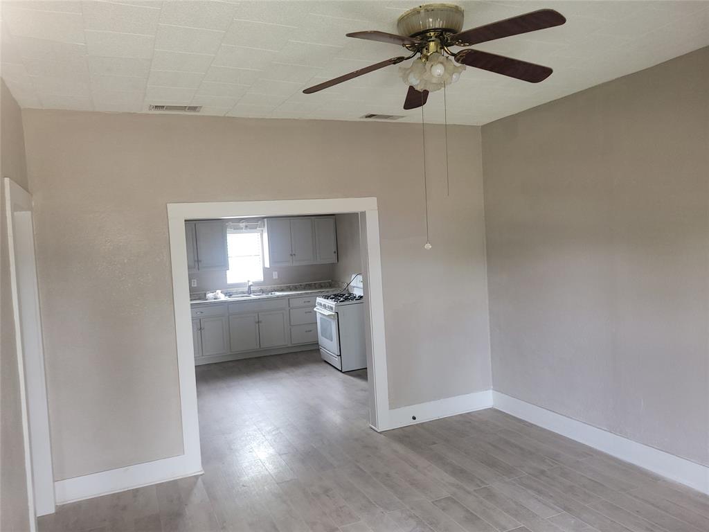 1009 W Mesquite Street Property Photo 5