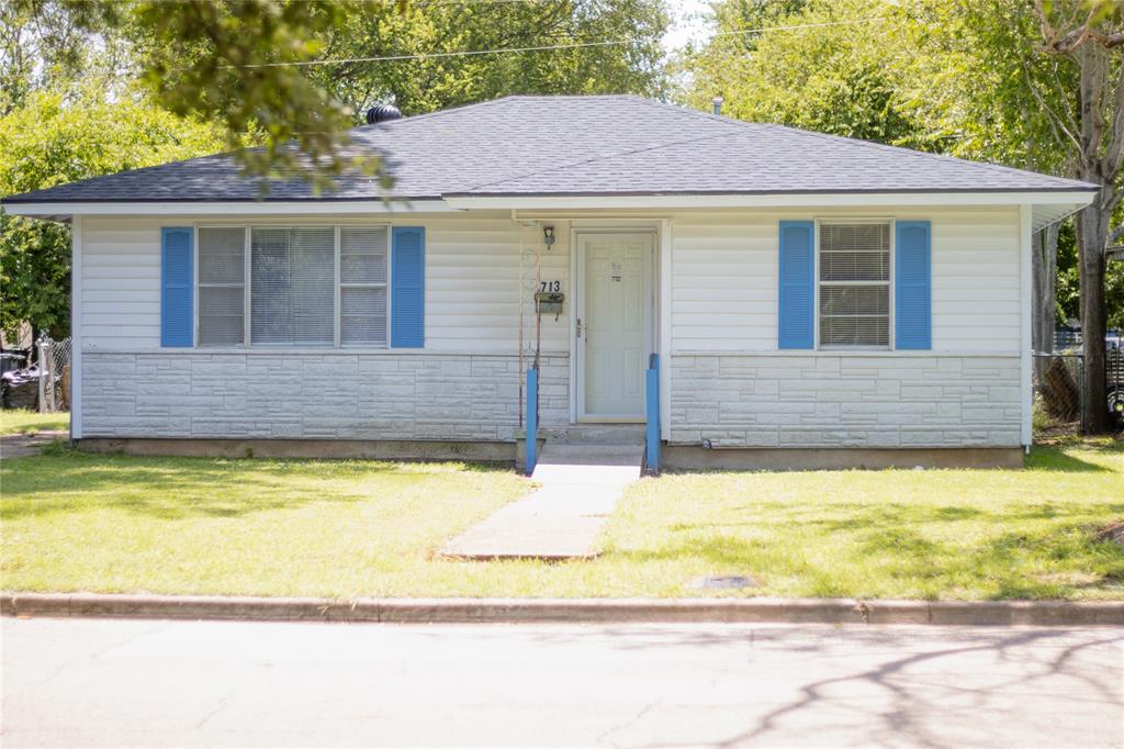713 Dunbar Avenue Property Photo 1