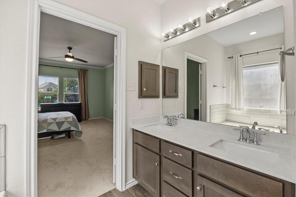 500 Prairie Meadow Drive Property Photo 17