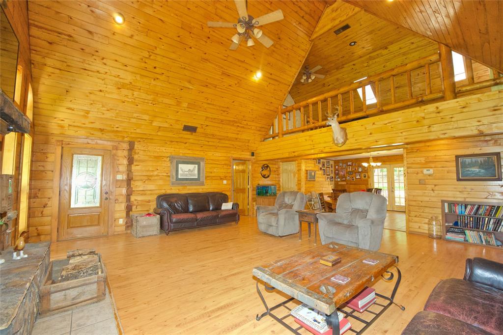 5794 Fm 678 Property Photo 7