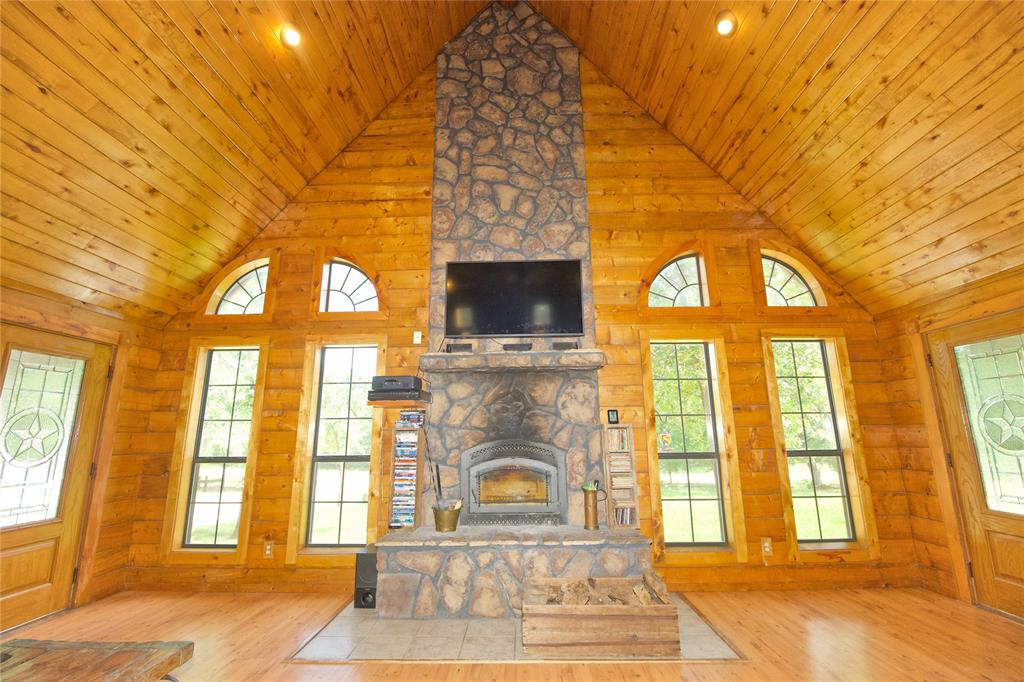 5794 Fm 678 Property Photo 8