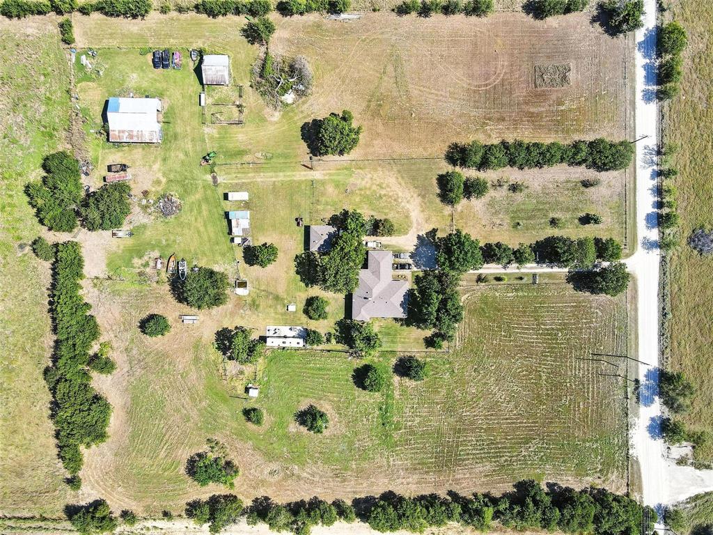 1521 Pioneer Road Property Photo 1