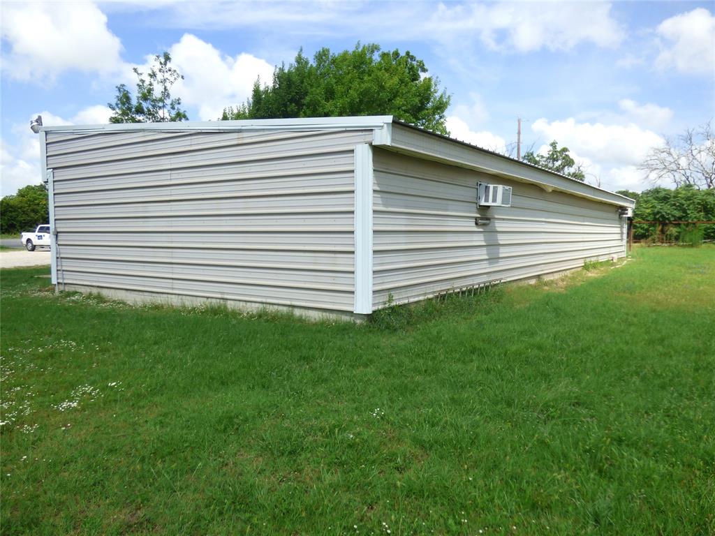 102 N Highway 6 Property Photo 22