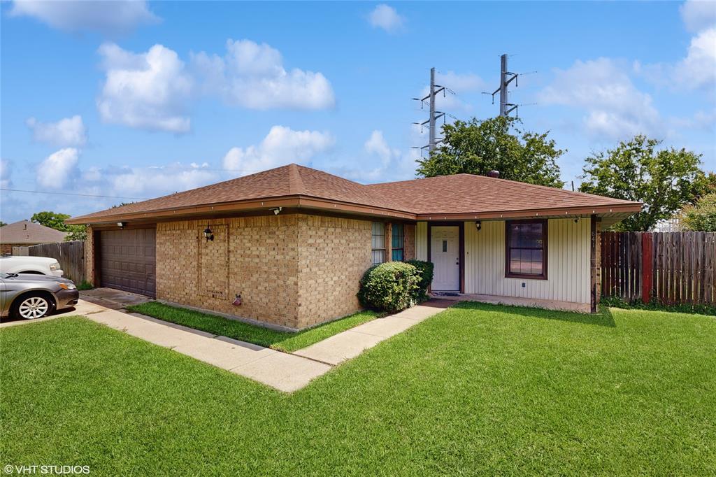 841 Santa Fe Trail Property Photo 1