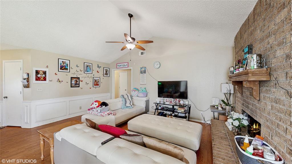 841 Santa Fe Trail Property Photo 1